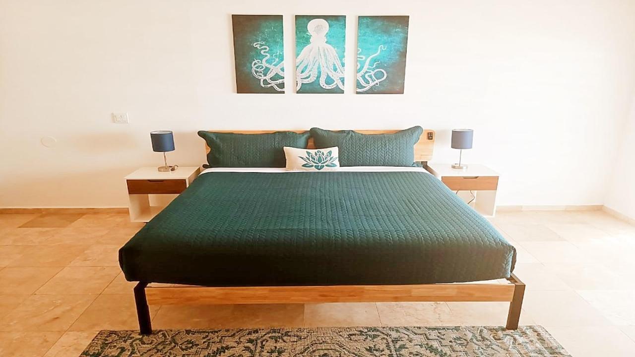 The Suites At Rocky Point 2 Ngoại thất bức ảnh